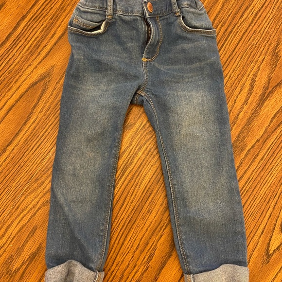 Old Navy Toddler Boyfriend Cut Jeans - Picture 1 of 4